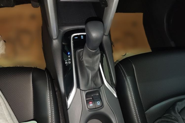 Used Toyota Corolla Cross 2022 2.0L Luxury Edition Gear Lever