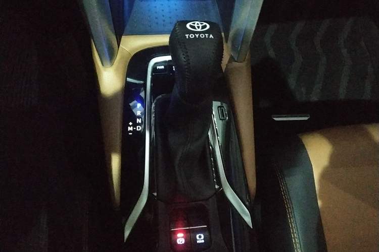 Used Toyota Corolla Cross 2022 2.0L Flagship Edition Gear Lever