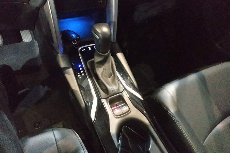 Used Toyota Corolla Cross 2022 2.0L Flagship Edition Gear Lever