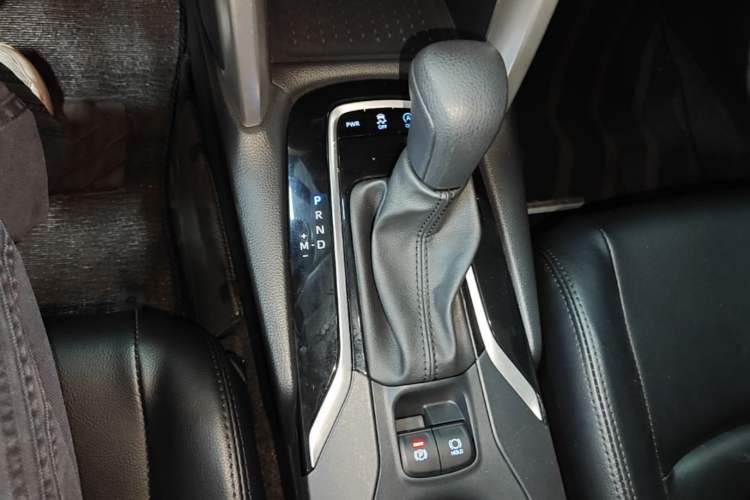Used Toyota Corolla Cross 2022 2.0L Pioneer Edition Gear Lever