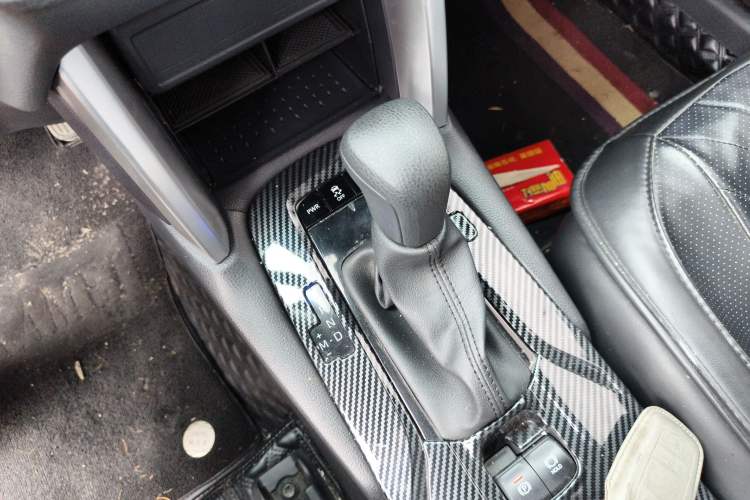 Used Toyota Corolla Cross 2022 2.0L Elite Edition Gear Lever