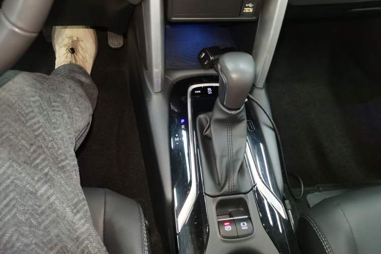 Used Toyota Corolla Cross 2022 2.0L Flagship Edition Gear Lever