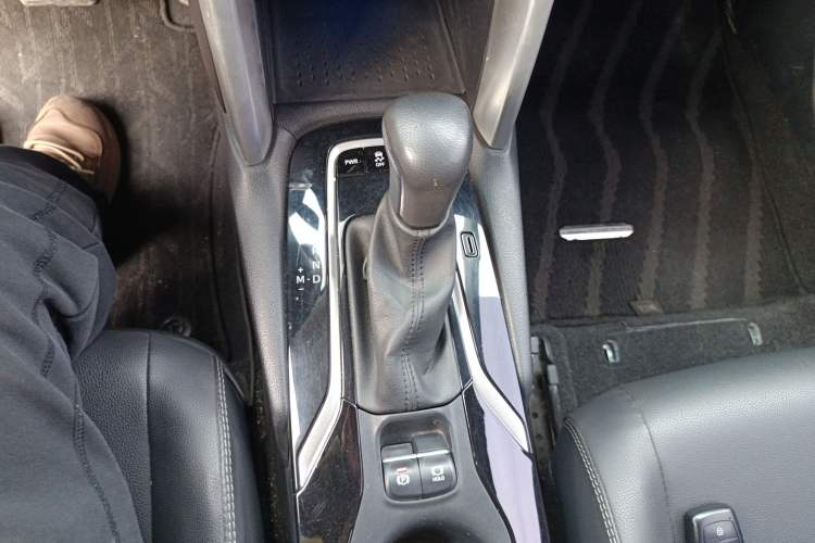 Used Toyota Corolla Cross 2022 2.0L Flagship Edition Gear Lever