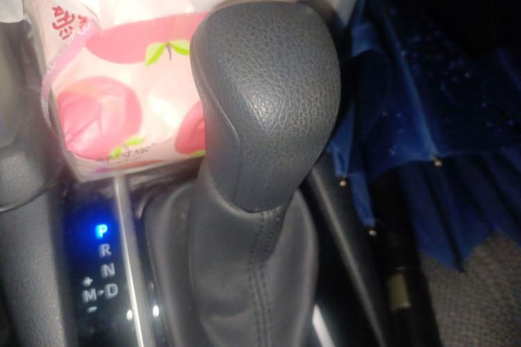 Used Toyota Corolla Cross 2022 2.0L Elite Edition Gear Lever