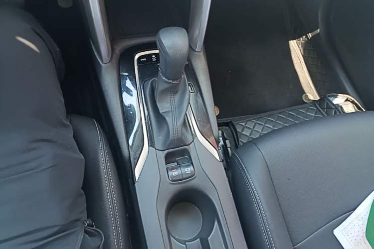 Used Toyota Corolla Cross 2022 2.0L Pioneer Edition Gear Lever
