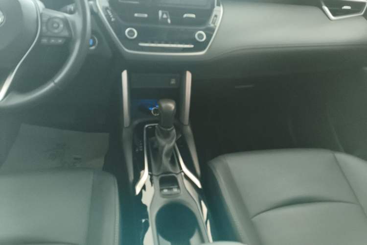 Used Toyota Corolla Cross 2022 2.0L Flagship Edition Gear Lever