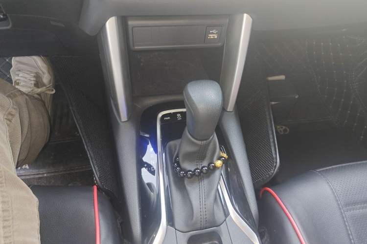 Used Toyota Corolla Cross 2022 2.0L Elite Edition Gear Lever