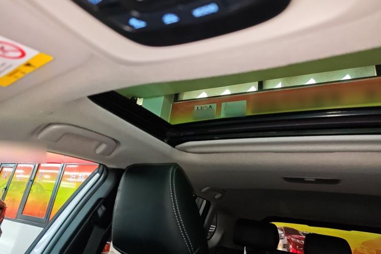 Used Toyota Corolla Cross 2022 2.0L Luxury Edition Headliner