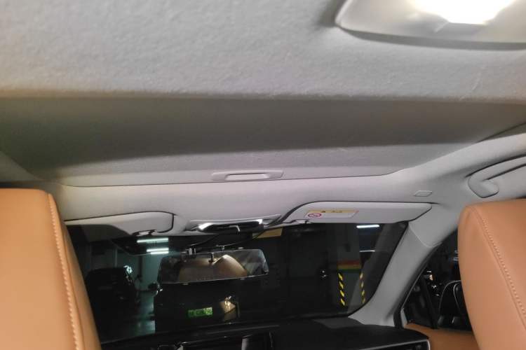 Used Toyota Corolla Cross 2022 2.0L Luxury Edition Headliner