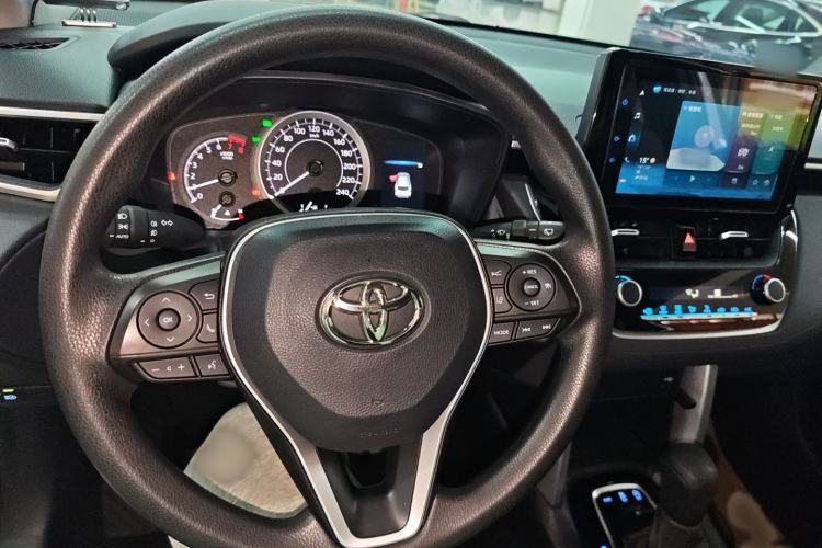 Used Toyota Corolla Cross 2022 2.0L Luxury Edition Interior 2