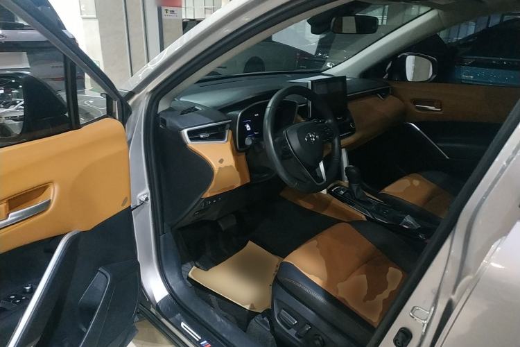 Used Toyota Corolla Cross 2022 2.0L Flagship Edition Interior 3