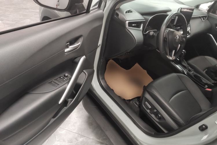 Used Toyota Corolla Cross 2022 2.0L Flagship Edition Interior 3