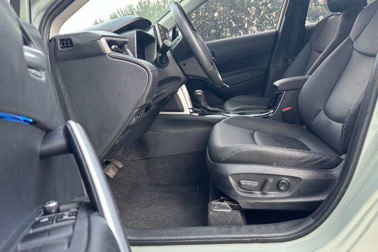 Used Toyota Corolla Cross 2022 2.0L Flagship Edition Interior 5