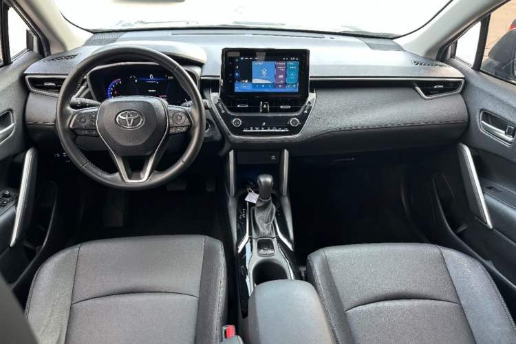 Used Toyota Corolla Cross 2022 2.0L Flagship Edition Interior 8