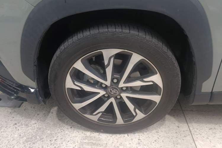 Used Toyota Corolla Cross 2022 2.0L Flagship Edition Left Front Wheel Hub