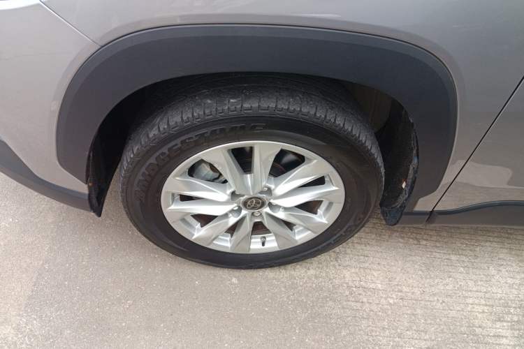 Used Toyota Corolla Cross 2022 2.0L Elite Edition Left Front Wheel Hub
