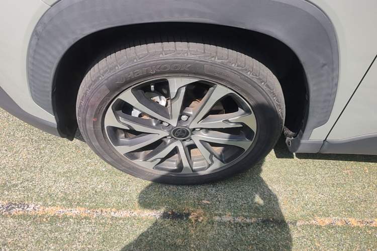 Used Toyota Corolla Cross 2022 2.0L Flagship Edition Left Front Wheel Hub