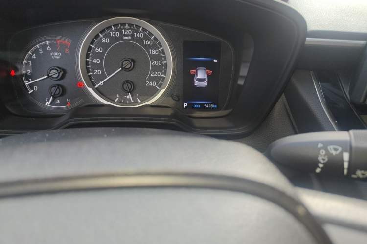Used Toyota Corolla Cross 2022 2.0L Elite Edition Odometer Close Up