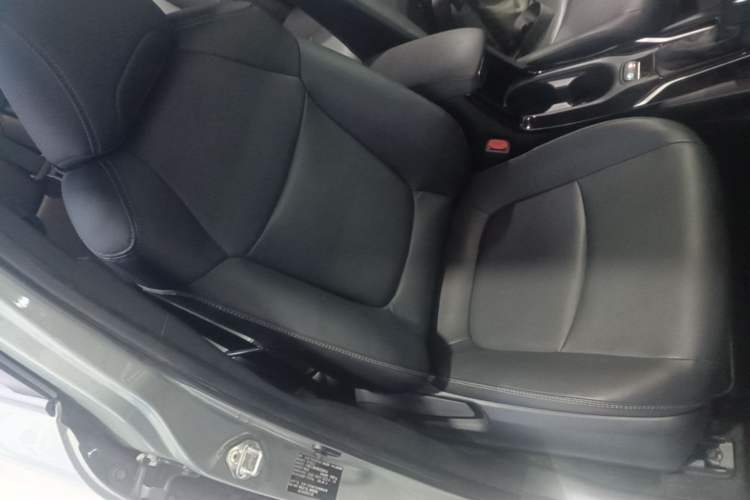 Used Toyota Corolla Cross 2022 2.0L Flagship Edition Right Front Seat