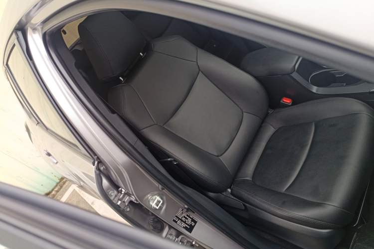 Used Toyota Corolla Cross 2022 2.0L Elite Edition Right Front Seat