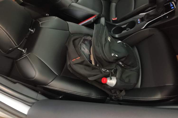 Used Toyota Corolla Cross 2022 2.0L Luxury Edition Right Front Seat