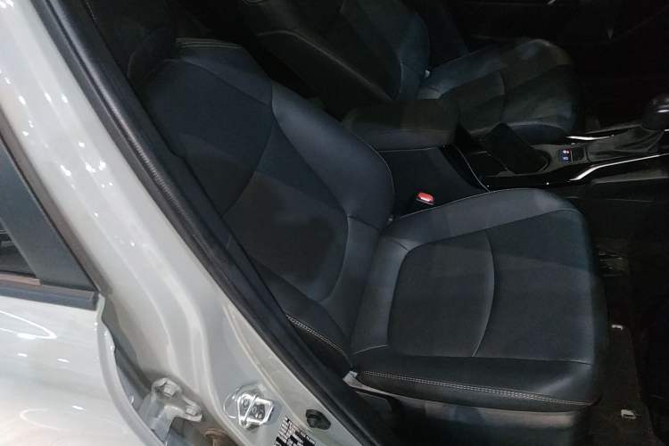 Used Toyota Corolla Cross 2022 2.0L Flagship Edition Right Front Seat