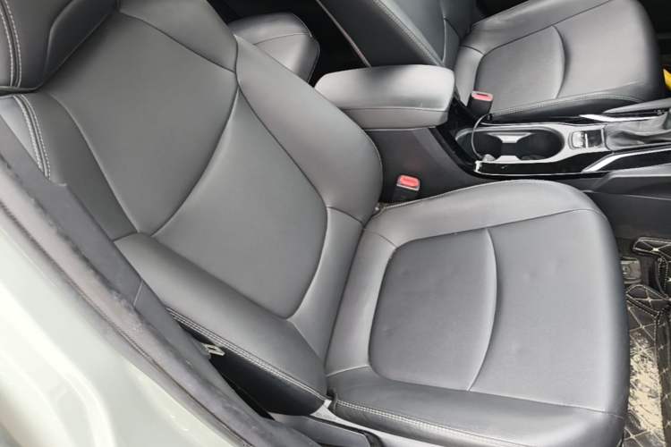 Used Toyota Corolla Cross 2022 2.0L Flagship Edition Right Front Seat