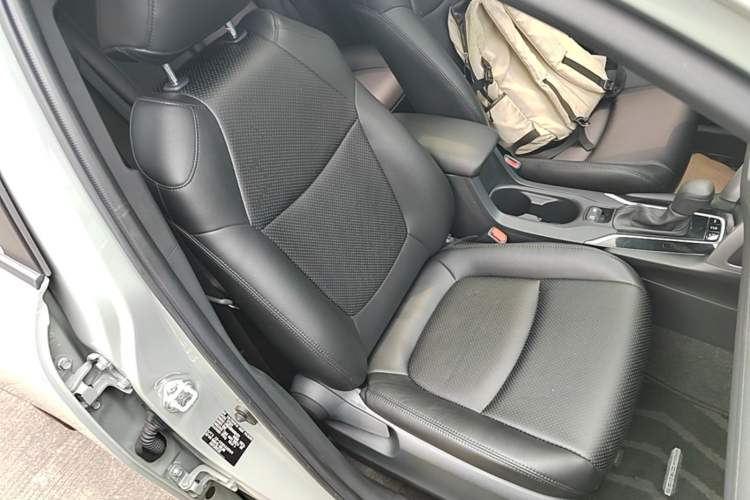Used Toyota Corolla Cross 2022 2.0L Elite Edition Right Front Seat