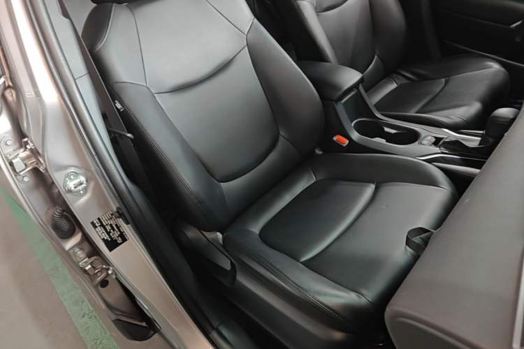 Used Toyota Corolla Cross 2022 2.0L Pioneer Edition Right Front Seat
