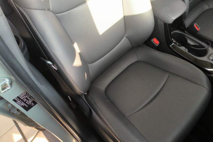 Used Toyota Corolla Cross 2022 2.0L Flagship Edition Right Front Seat