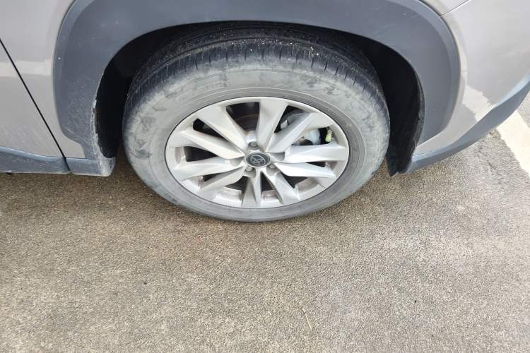 Used Toyota Corolla Cross 2022 2.0L Elite Edition Right Front Wheel Hub