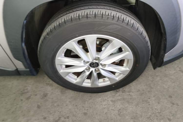 Used Toyota Corolla Cross 2022 2.0L Deluxe Edition Right Front Wheel Hub