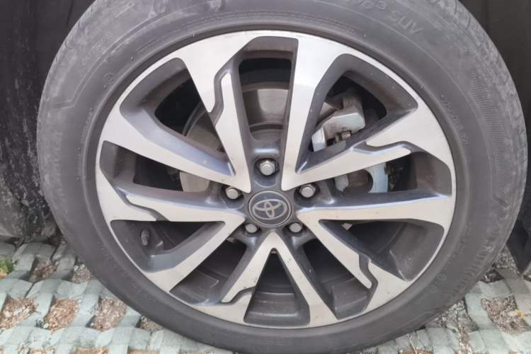 Used Toyota Corolla Cross 2022 2.0L Flagship Edition Right Front Wheel Hub