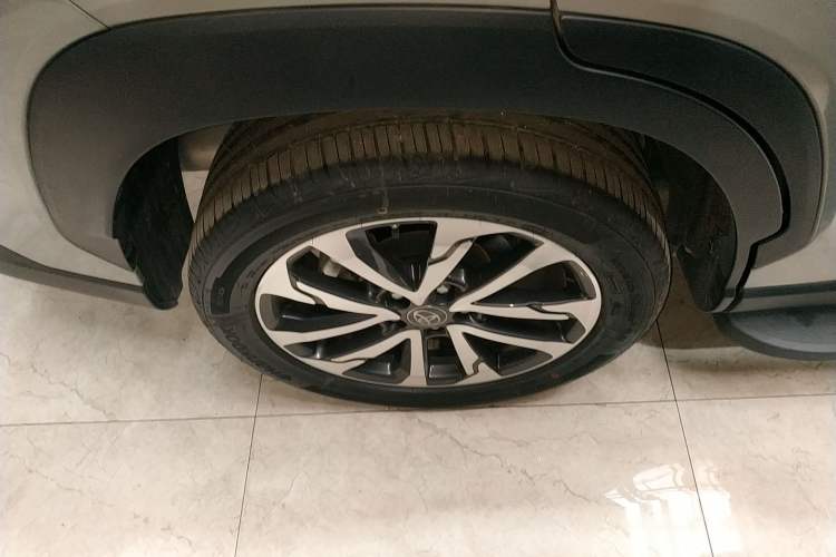 Used Toyota Corolla Cross 2022 2.0L Flagship Edition Right Rear Wheel Hub