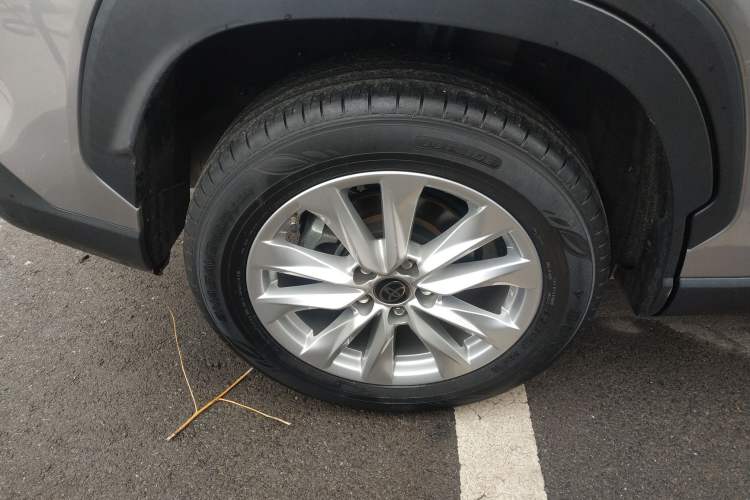 Used Toyota Corolla Cross 2022 2.0L Elite Edition Right Rear Wheel Hub