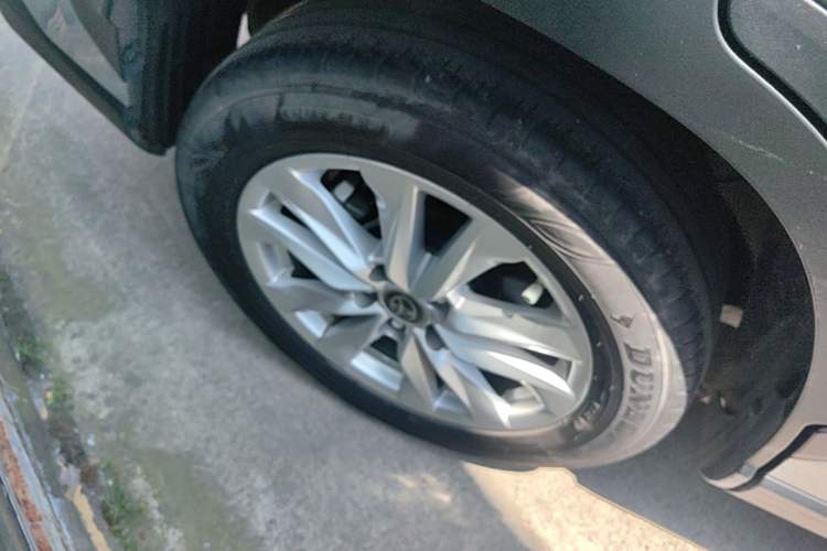 Used Toyota Corolla Cross 2022 2.0L Elite Edition Right Rear Wheel Hub