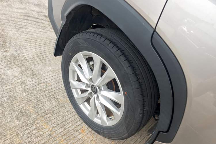 Used Toyota Corolla Cross 2022 2.0L Elite Edition Right Rear Wheel Hub