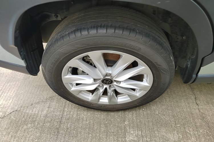 Used Toyota Corolla Cross 2022 2.0L Elite Edition Right Rear Wheel Hub