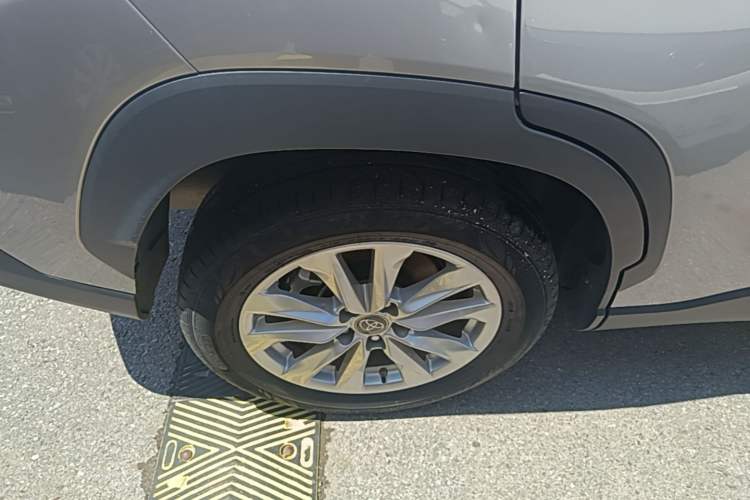 Used Toyota Corolla Cross 2022 2.0L Pioneer Edition Right Rear Wheel Hub