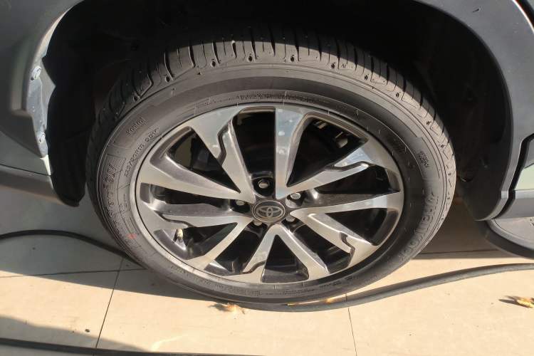 Used Toyota Corolla Cross 2022 2.0L Flagship Edition Right Rear Wheel Hub