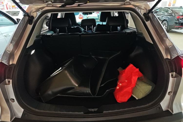 Used Toyota Corolla Cross 2022 2.0L Luxury Edition Trunk