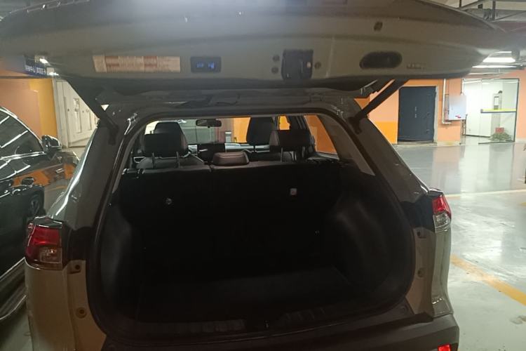 Used Toyota Corolla Cross 2022 2.0L Flagship Edition Trunk