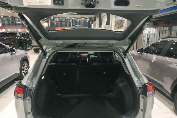 Used Toyota Corolla Cross 2022 2.0L Flagship Edition Trunk
