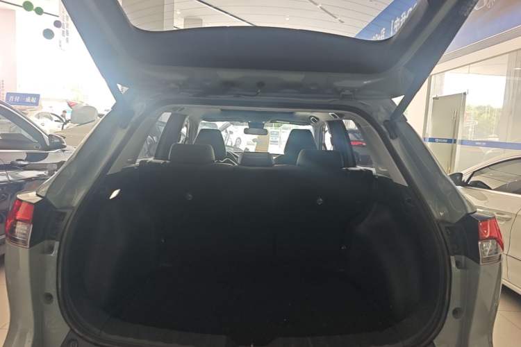 Used Toyota Corolla Cross 2022 2.0L Flagship Edition Trunk