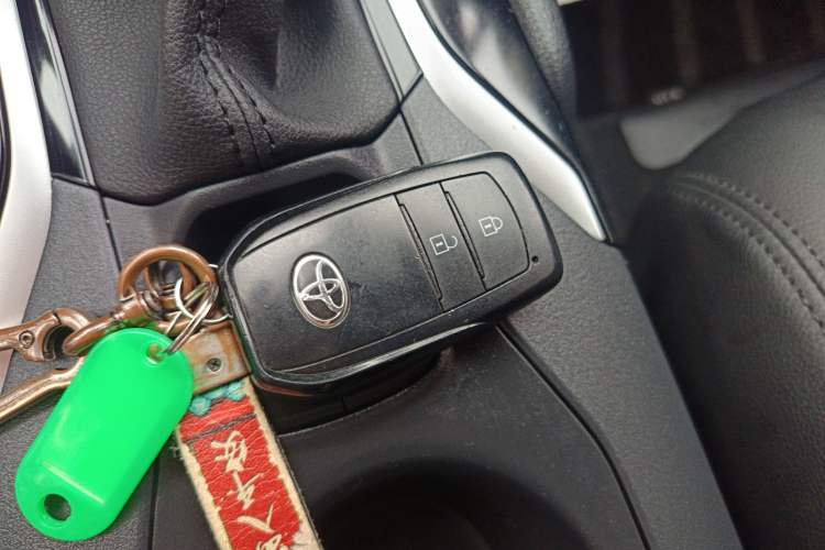 Used Toyota Corolla Cross 2022 2.0L Elite Edition Vehicle Key