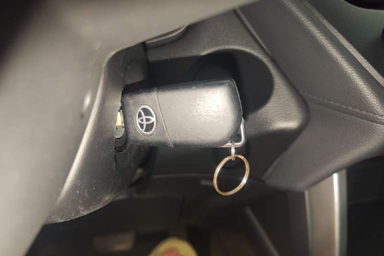 Used Toyota Corolla Cross 2022 2.0L Pioneer Edition Vehicle Key