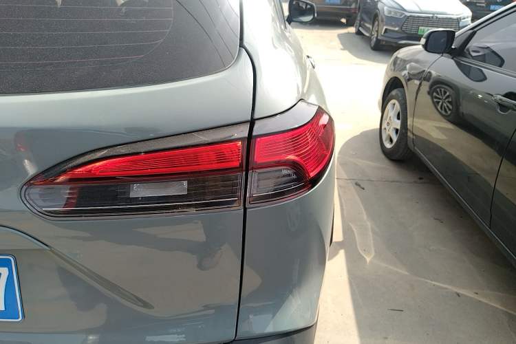 Used Toyota Corolla Cross 2022 2.0L Flagship Edition Exterior 3