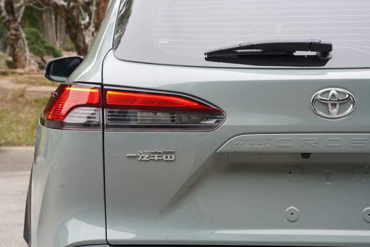 Used Toyota Corolla Cross 2022 2.0L Flagship Edition Exterior 9