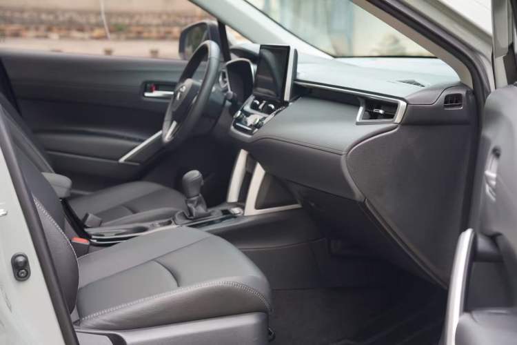 Used Toyota Corolla Cross 2022 2.0L Flagship Edition Interior 11