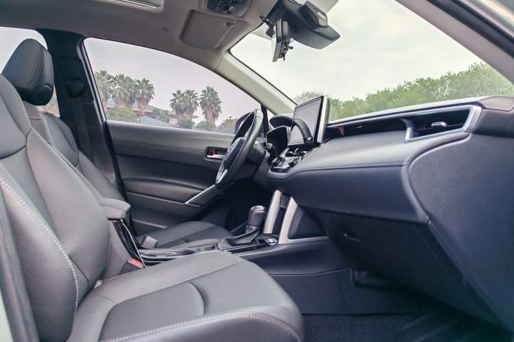 Used Toyota Corolla Cross 2022 2.0L Flagship Edition Interior 2